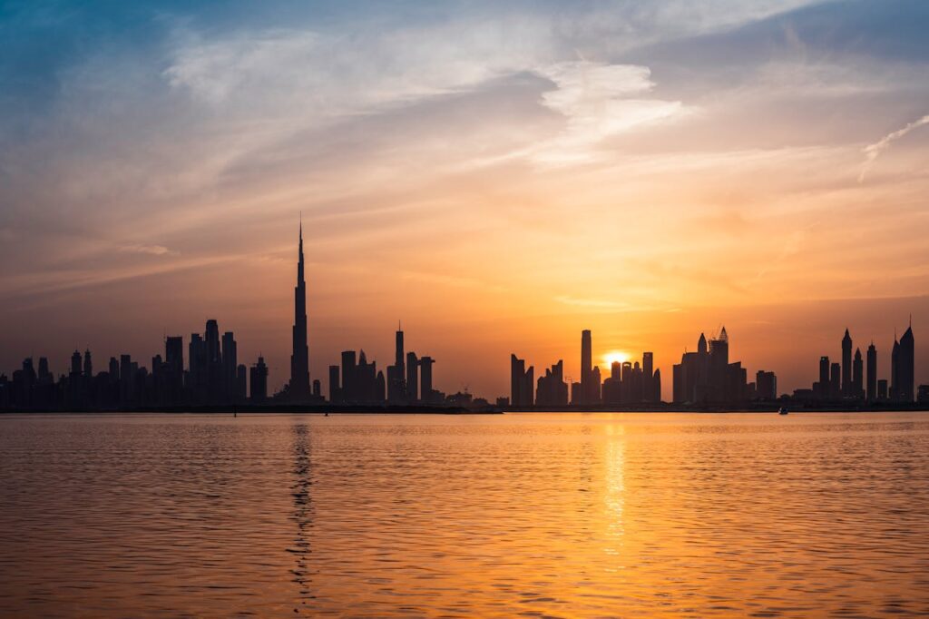 Dubai Stadt goldene Stunde Wetter in Dubai über das Jahr betrachtet